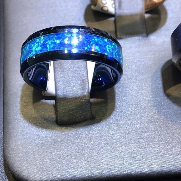 Mens Tungsten Ring Sz10 Black/Lab Created Opal StripUnique Look New W Tags - Picture 2 of 3